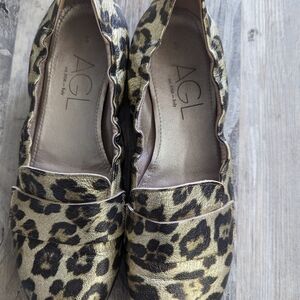 AGL Womens Leopard Ballet Leather Flats NWOB EU size 35 US (5)